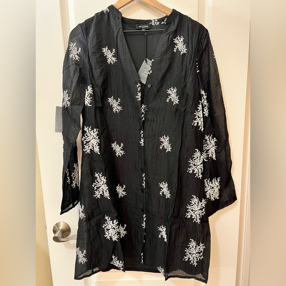 NWT Area Stars Women’s Cotton Blend Embroidered Black Dress Small